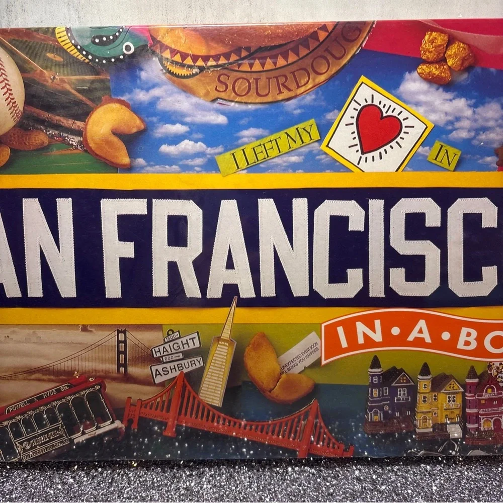 San Francisco In-A-Box Kids Puzzle & Game – Colorful Multicolor City Set